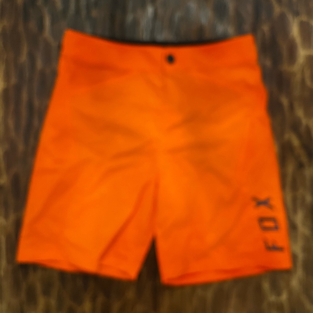 Fox boys tech short